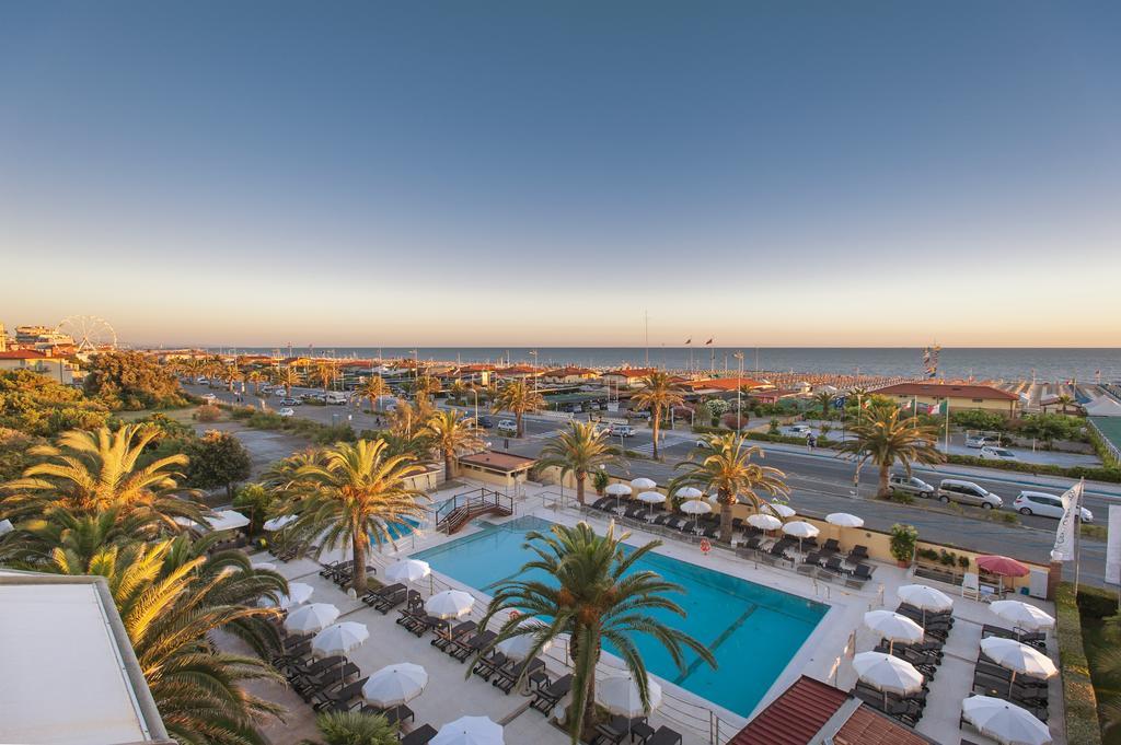 Hotel Caesar Residence & Spa Lido di Camaiore Eksteriør billede