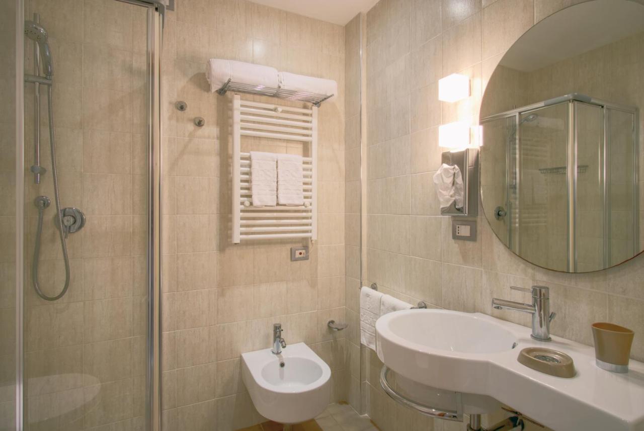Hotel Caesar Residence & Spa Lido di Camaiore Eksteriør billede